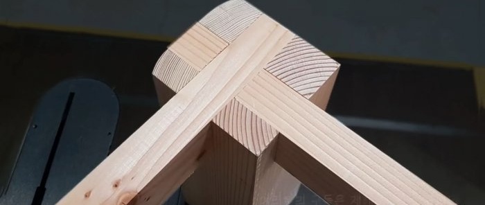 A reliable method for triple corner jointing of wooden parts