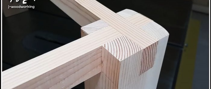 A reliable method for triple corner jointing of wooden parts