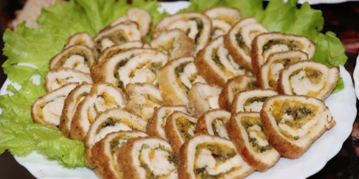 Chicken roll with cheese for the holiday