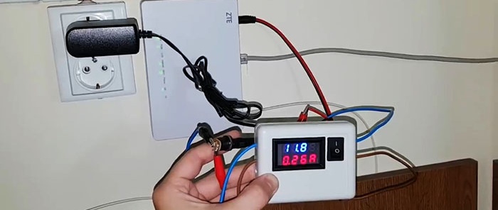 How to make a mini 12 V uninterruptible power supply for a router