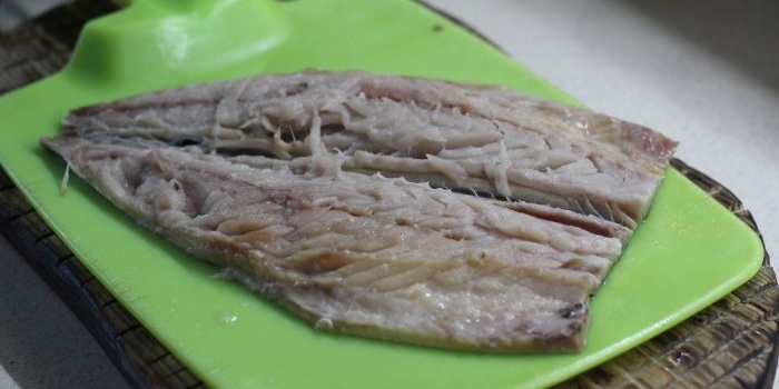 Mackerel in tomato glaze in the oven