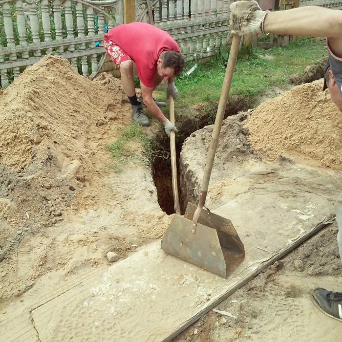 How to bring water to a house without an excavator and a team of diggers