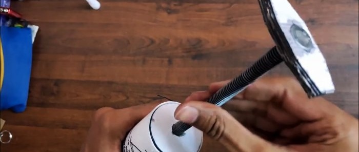 How to use silicone sealant from a tube without a gun