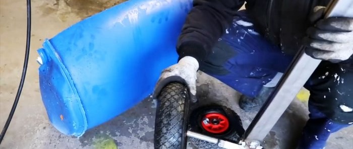 How to make a snow blower from a plastic barrel