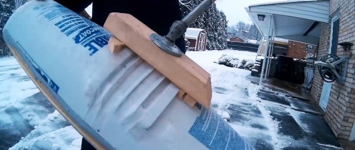 How to make a snow shovel from a putty bucket