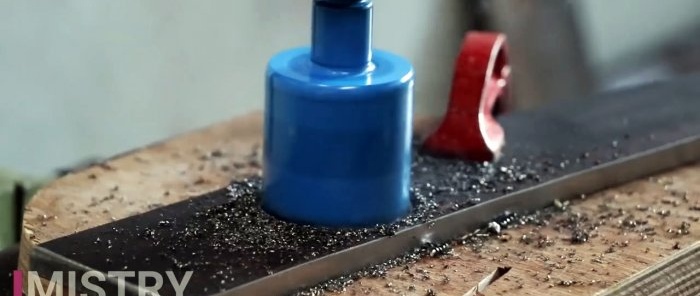 How to make a belt grinder using a grinder without welding