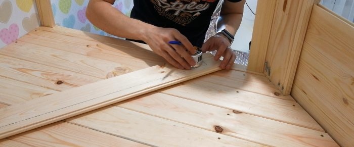 How to build a children's playhouse