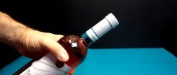 How to open a bottle with a lighter, the most elegant way