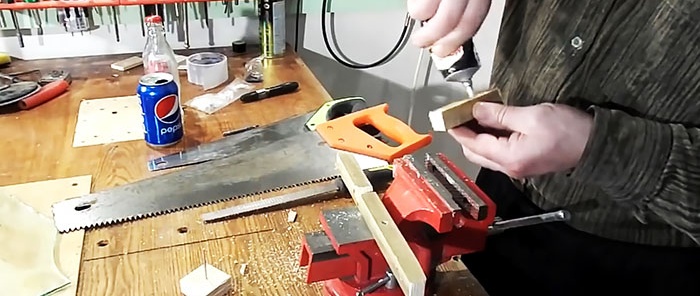 How to cut a circle out of glass