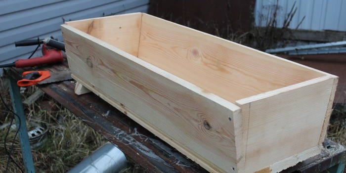 Making a trough for chopping cabbage with your own hands