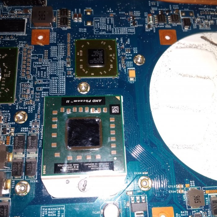 Cleaning the cooling system in a laptop