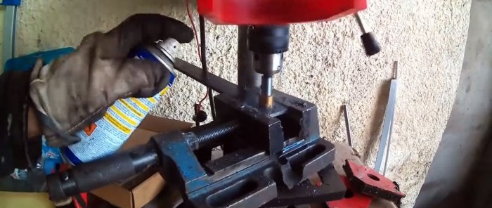 How to make a sandblaster from a small gas cylinder