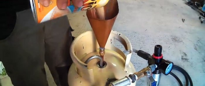 How to make a sandblaster from a small gas cylinder