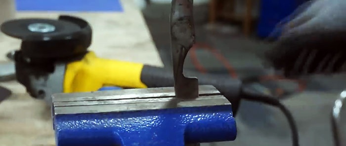 How to make a knife from broken scissors