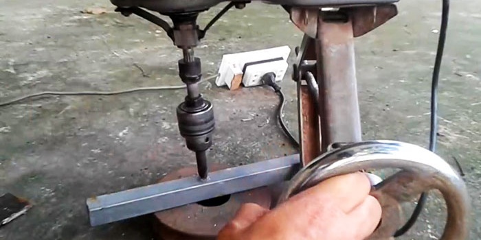 How to make a drilling machine from a jack and a washing machine motor