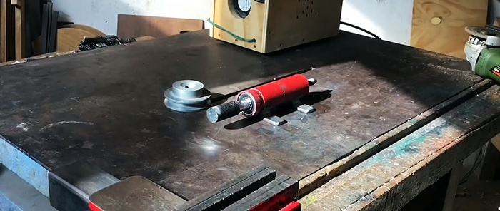 How to make a shaft for a circular saw from scrap materials