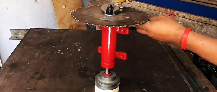 How to make a shaft for a circular saw from scrap materials