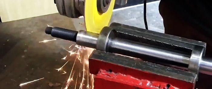 How to make a shaft for a circular saw from scrap materials