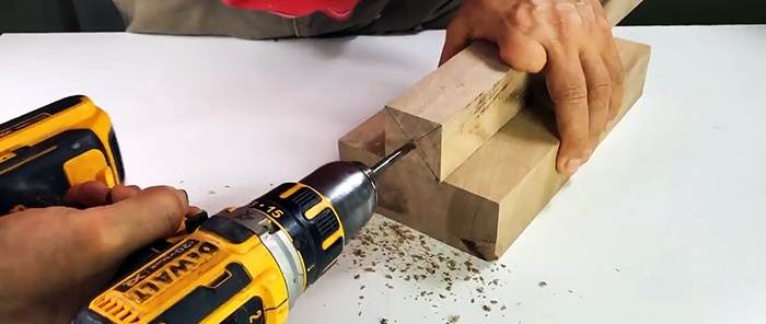 How to make a compact circular saw from a drill with adjustable cutting depth