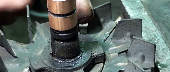 How to change slip rings on a generator rotor