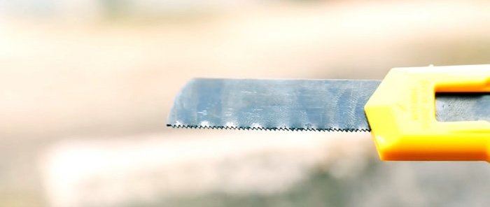 How to make a saw from a stationery knife