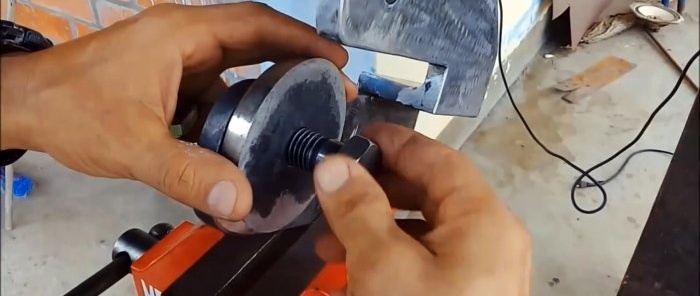 How to make a disc leaf cutter