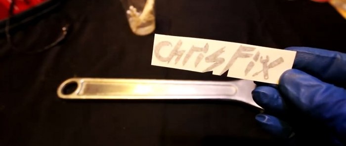 A simple way to mark a tool by etching