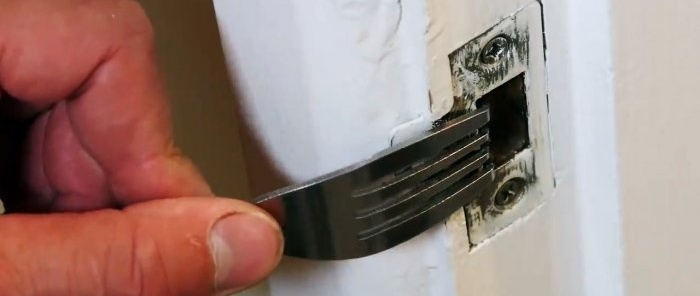 4 ways to lock an interior door without a lock