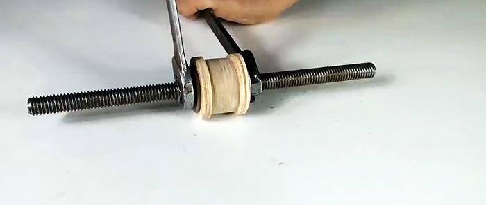 How to make a machine for sharpening circular saws and more from a drill