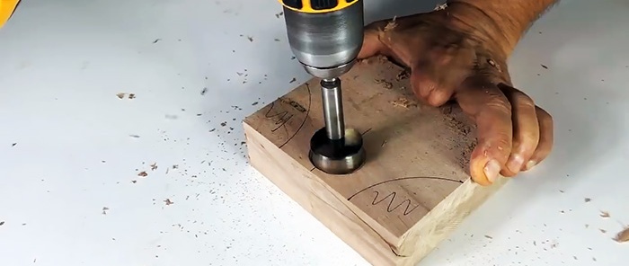 How to make a machine for sharpening circular saws and more from a drill