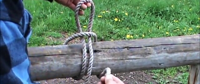 How to tie a rope to a pole so you can easily untie it later