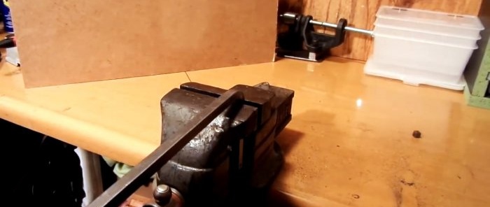 How to make a reliable jigsaw for shape cutting