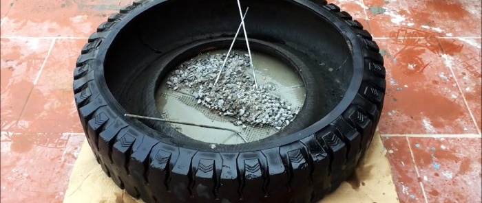 How to make a three-tier garden fountain from old tires