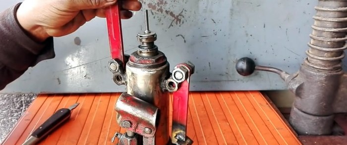 How to make a universal puller from a hydraulic jack