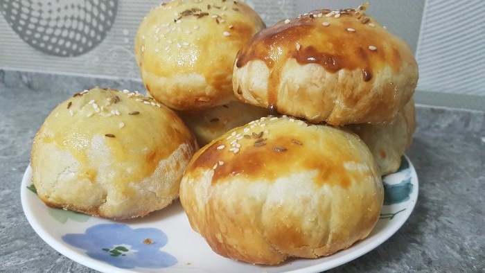 Using an oven instead of a tandoor to prepare delicious samsa