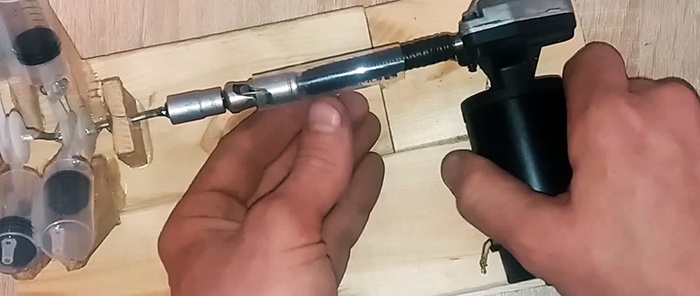 How to make a powerful 4-piston mini compressor from disposable syringes