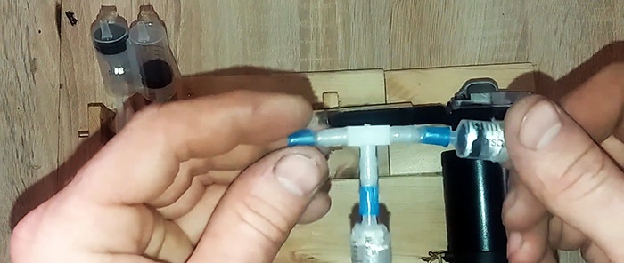 How to make a powerful 4-piston mini compressor from disposable syringes