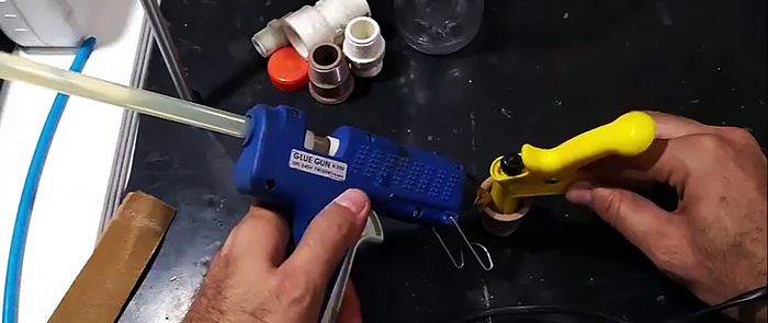 Making a foam nozzle for a garden hose