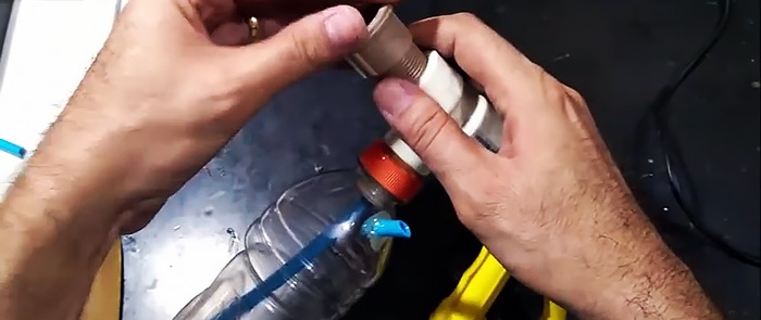 Making a foam nozzle for a garden hose