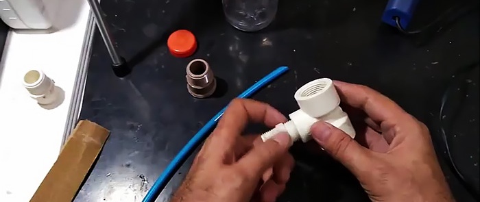 Making a foam nozzle for a garden hose