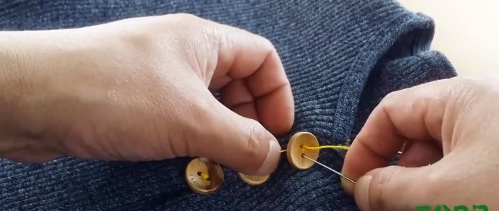 How to narrow the neckline of a sweater or T-shirt with your own hands