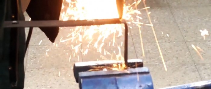 How to make an injection propane burner from a piece of pipe