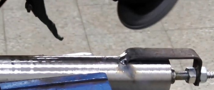 How to make an injection propane burner from a piece of pipe