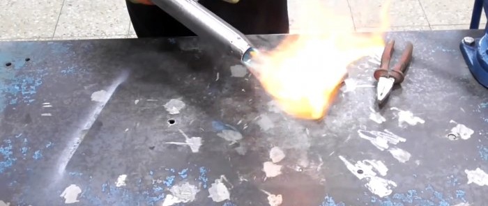 How to make an injection propane burner from a piece of pipe