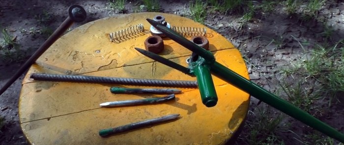 How to make a device for removing weeds by the root