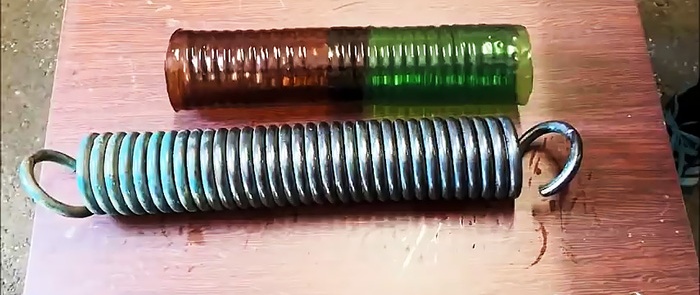 Free corrugated pipe made from plastic bottles