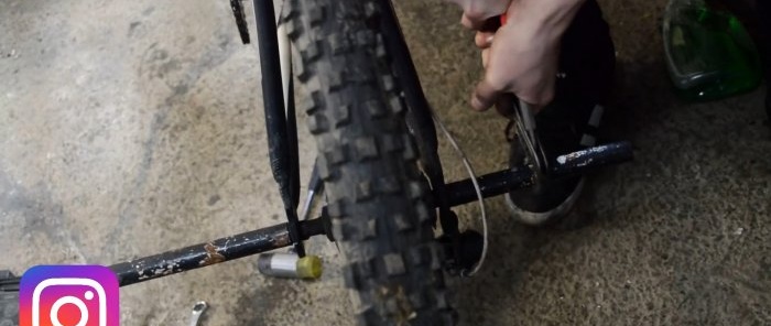 How to install a motor from a brush cutter to a bicycle