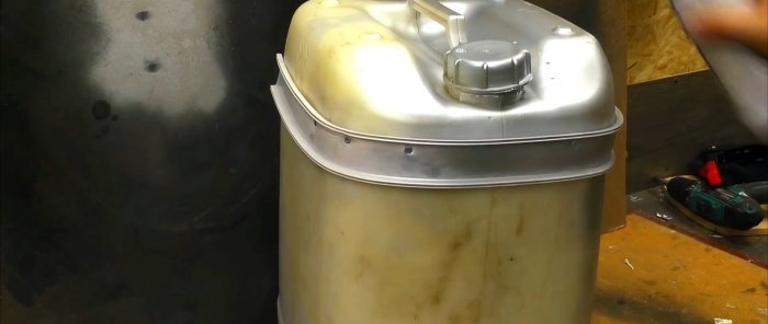 Produk buatan sendiri yang anda perlukan pada musim panas dari bekas Thermal canister yang tidak diperlukan