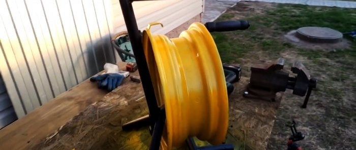 How to quickly weld a hose reel from old car parts