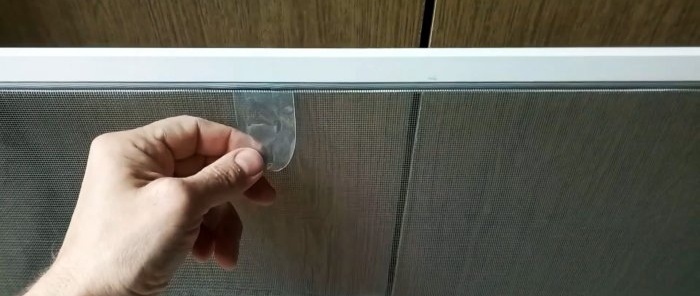 How and with what to replace broken handles on a mosquito net quickly and easily